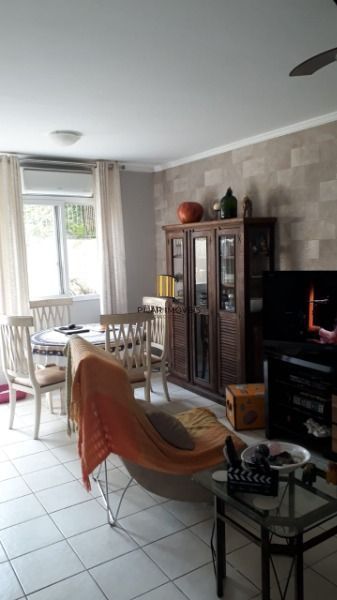 Casa Condominio para Venda - 121.09m², 2 dormitórios, 4 vagas - Hípica