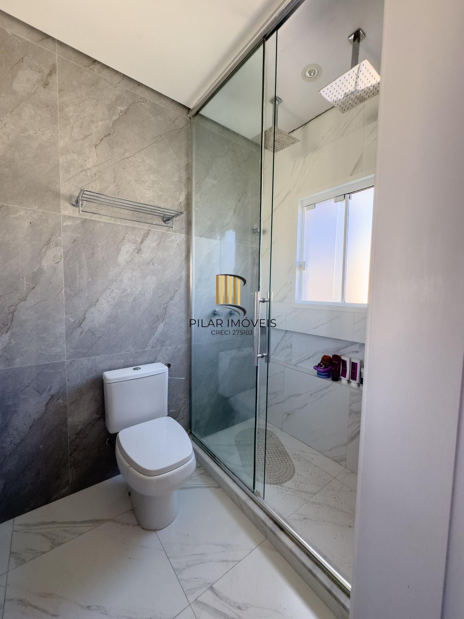 Casa em Condomínio com 3 dormitórios no bairro Vila Conceição.