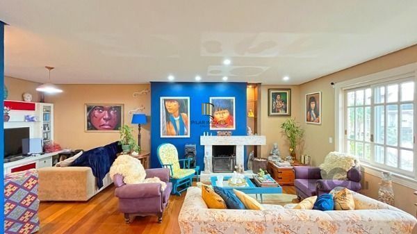 Casa Condominio em Porto Alegre, no bairro Jardim Isabel, com 3 dormitório(s), à