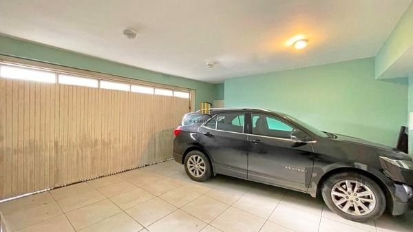 Casa em Porto Alegre, no bairro Ipanema, e 0 banheiros, à venda.