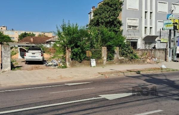 Terreno em Porto Alegre, no bairro Medianeira, à venda. - Pilar Imóveis