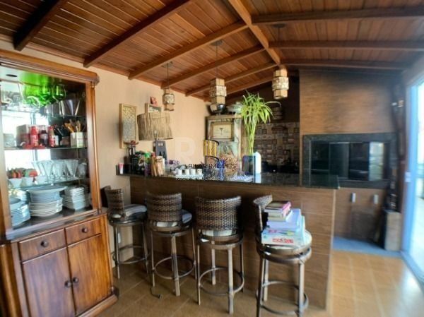 Casa para Venda - 333m², 3 dormitórios, sendo 1 suites, 4 vagas - Ipanema