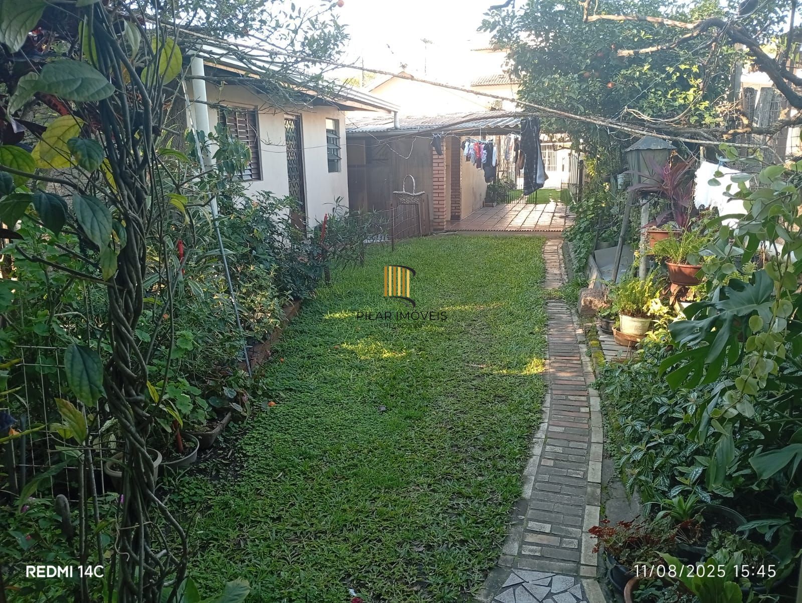 Terreno á venda no bairro Cavalhada em Porto Alegre!