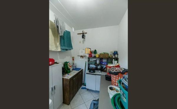 Casa em Porto Alegre, no bairro Cavalhada, com 5 dormitório(s), e 5 banheiros, à