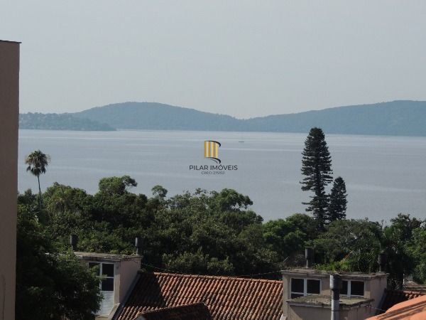 Casa Condominio em Porto Alegre, no bairro Vila Conceição, com 3 dormitório(s), 