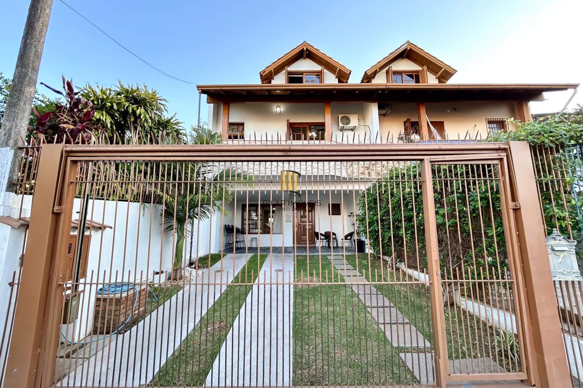 Casa 3 dormitórios no bairro Espírito Santo