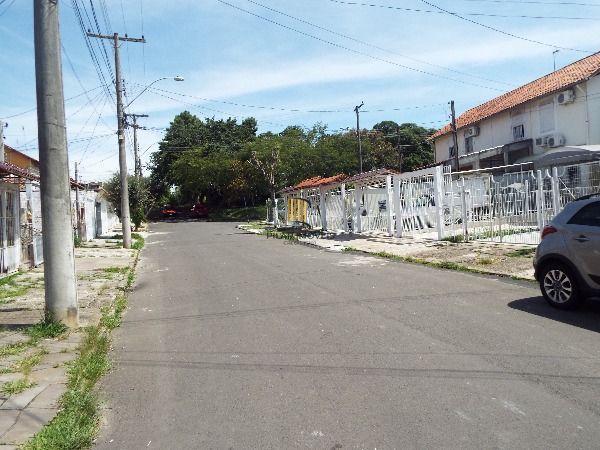 Casa para Venda - 89.93m², 2 dormitórios, 2 vagas - Hípica