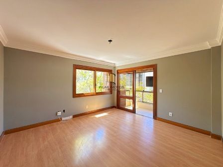 Apartamento com 3 dormitórios á venda no Bairro Tristeza.