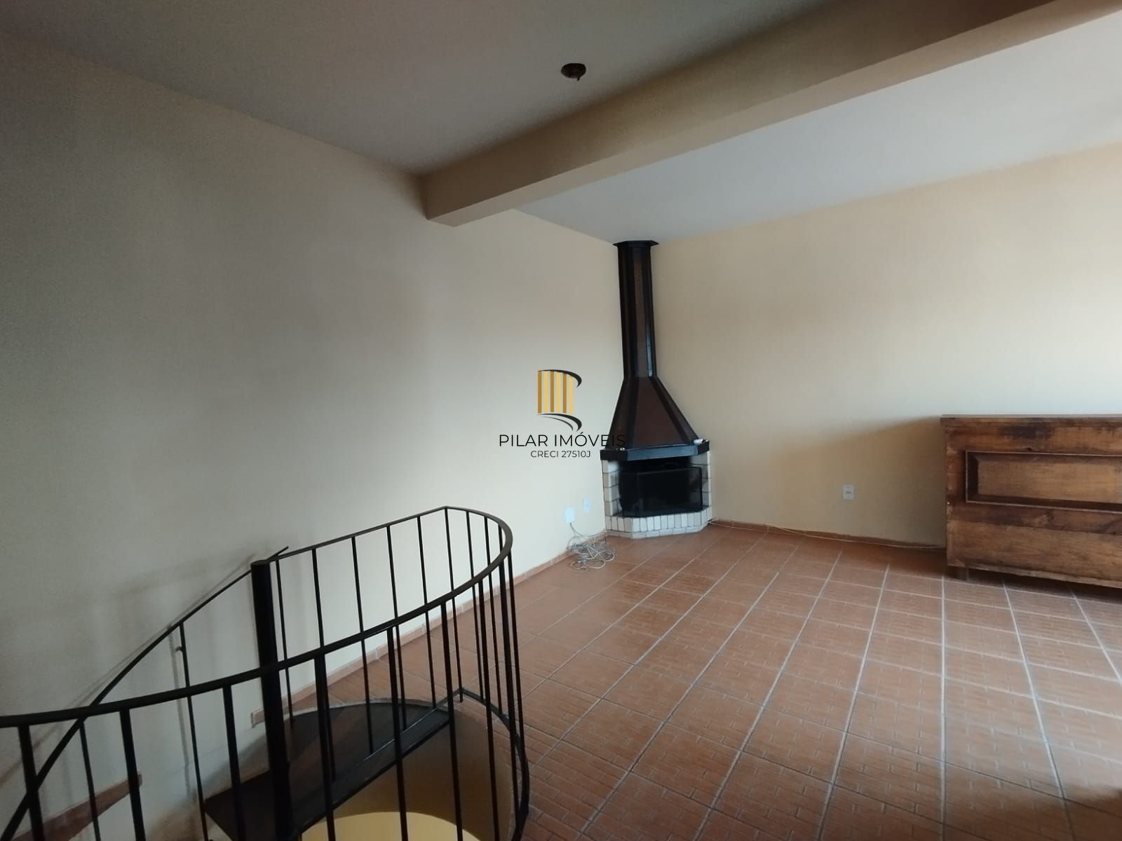 Linda cobertura no bairro Tristeza para venda.