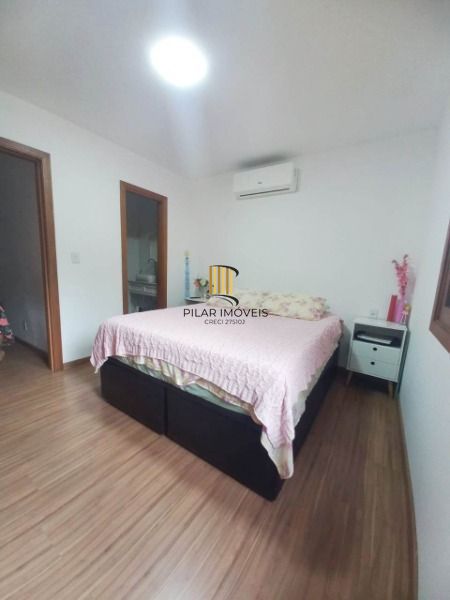 Casa para Venda - 108.8m², 2 dormitórios, sendo 2 suites, 1 vaga - Teresópolis