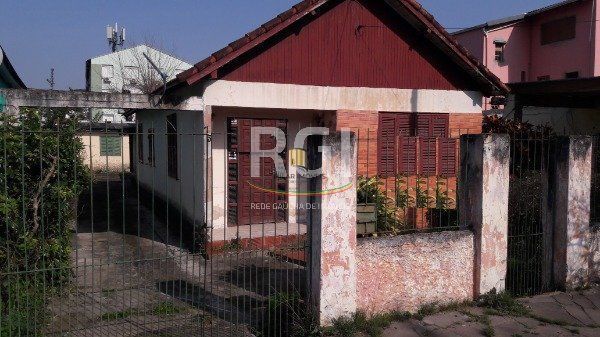 Casa para Venda - 350m², 3 dormitórios, 4 vagas - Camaquã - Pilar Imóveis