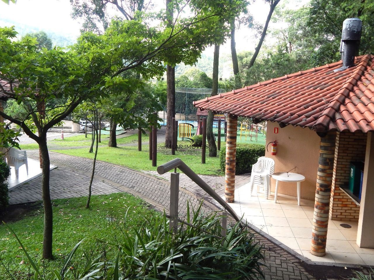 Ótimo apartamento com 3 dormitórios.