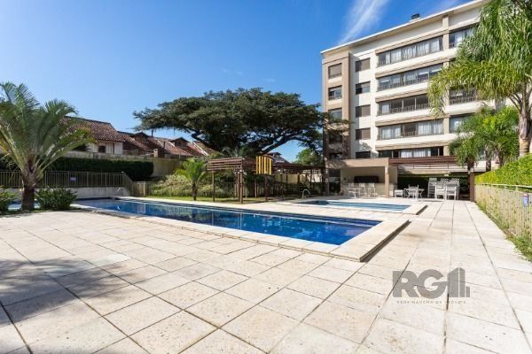 Apartamento em Porto Alegre, no bairro Cavalhada, com 3 dormitório(s), e 3 banhe
