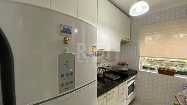 Apartamento em Porto Alegre, no bairro Cristal, com 2 dormitório(s), e 2 banheir