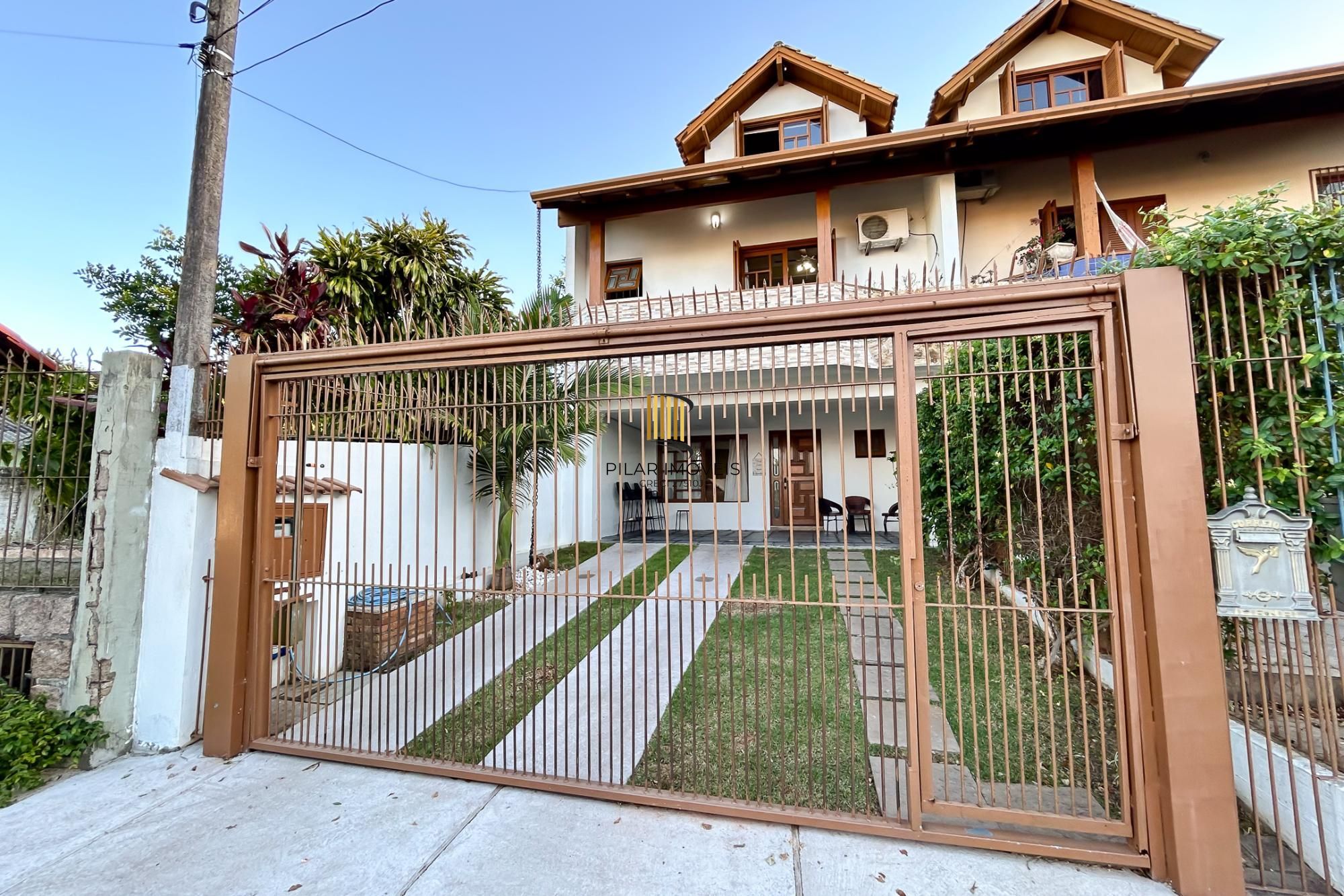 Casa 3 dormitórios no bairro Espírito Santo