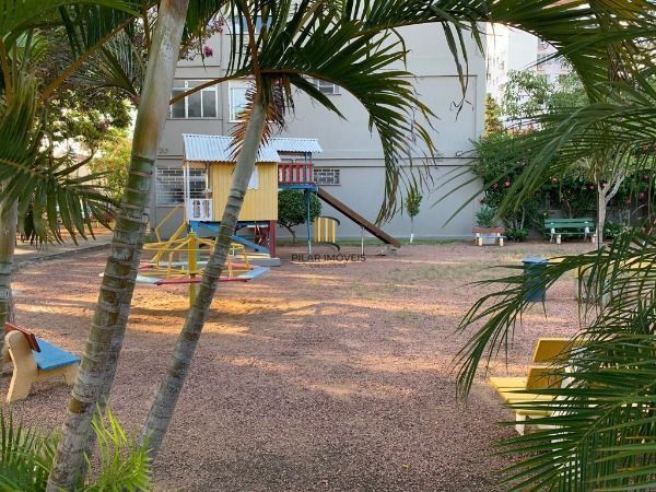 Apartamento em Porto Alegre, no bairro Tristeza, com 2 dormitório(s), e 2 banhei