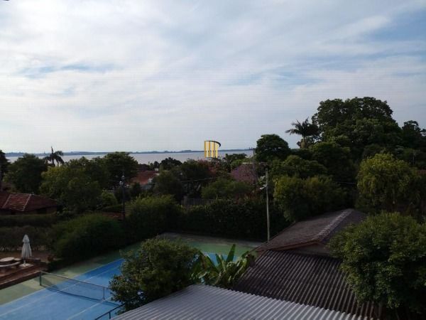 Casa Condominio em Porto Alegre, no bairro Tristeza, com 4 dormitório(s), e 4 ba