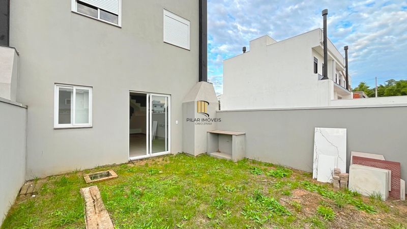 Casa Condominio em Porto Alegre, no bairro Campo Novo, com 3 dormitório(s), e 3 