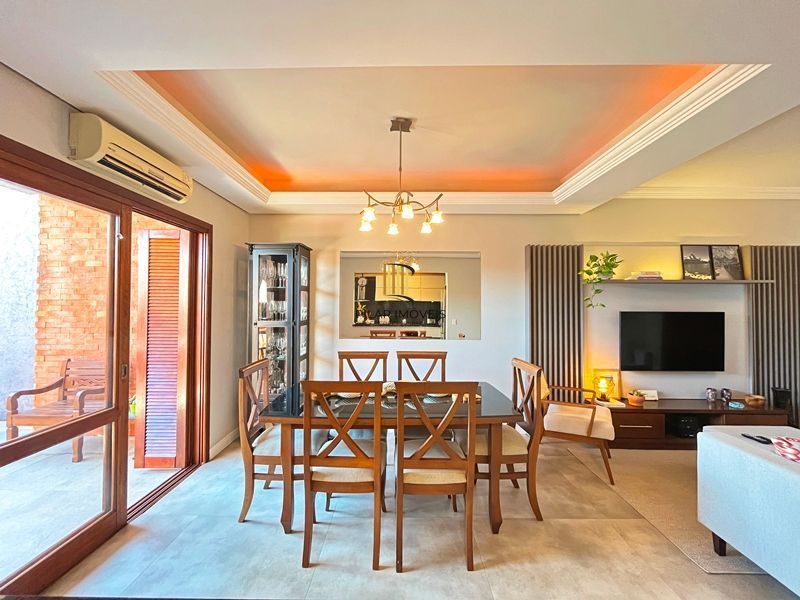 Casa Residencial com 3 dormitórios à Venda na Hípica.