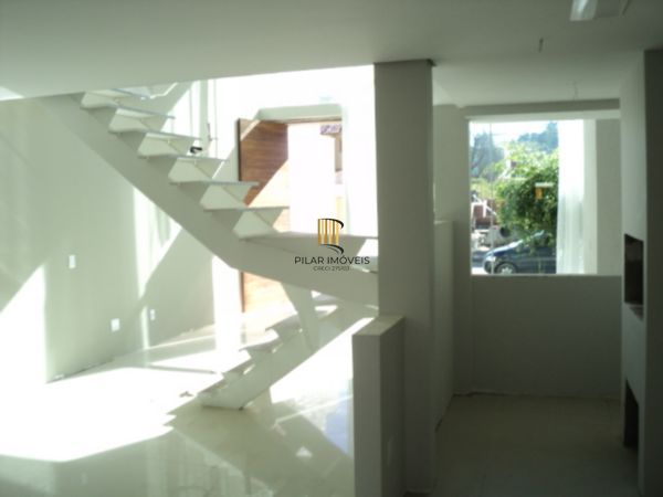 Casa para Venda - 160m², 3 dormitórios, sendo 1 suites, 2 vagas - Lagos De Nova 