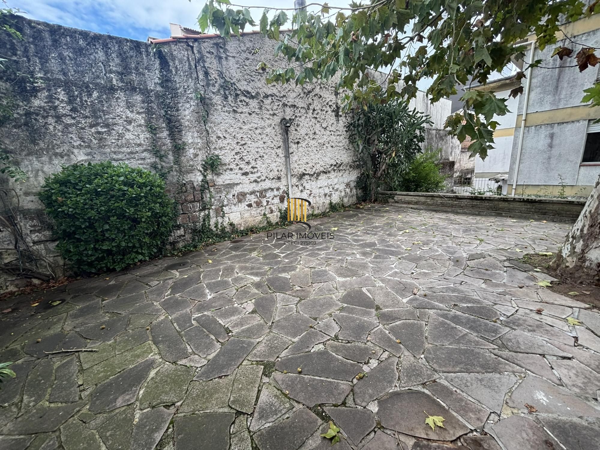 Apartamento de 2 dormitórios no bairro Tristeza.