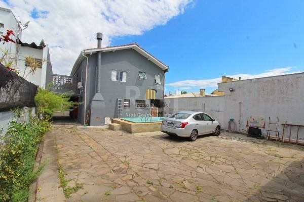 Casa para Venda - 429m², 5 dormitórios, sendo 1 suites, 3 vagas - Ipanema