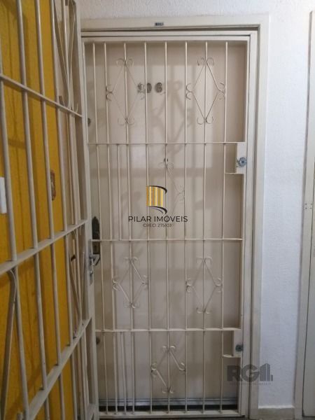 Apartamento JK em Porto Alegre, no bairro Jardim Leopoldina, com 1 dormitório(s)