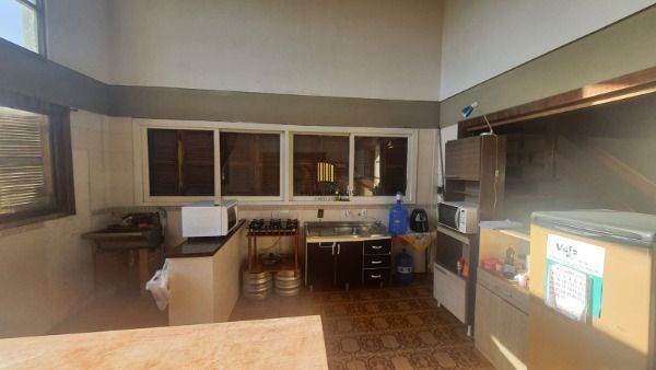 Casa em Porto Alegre, no bairro Vila Nova, com 3 dormitório(s)