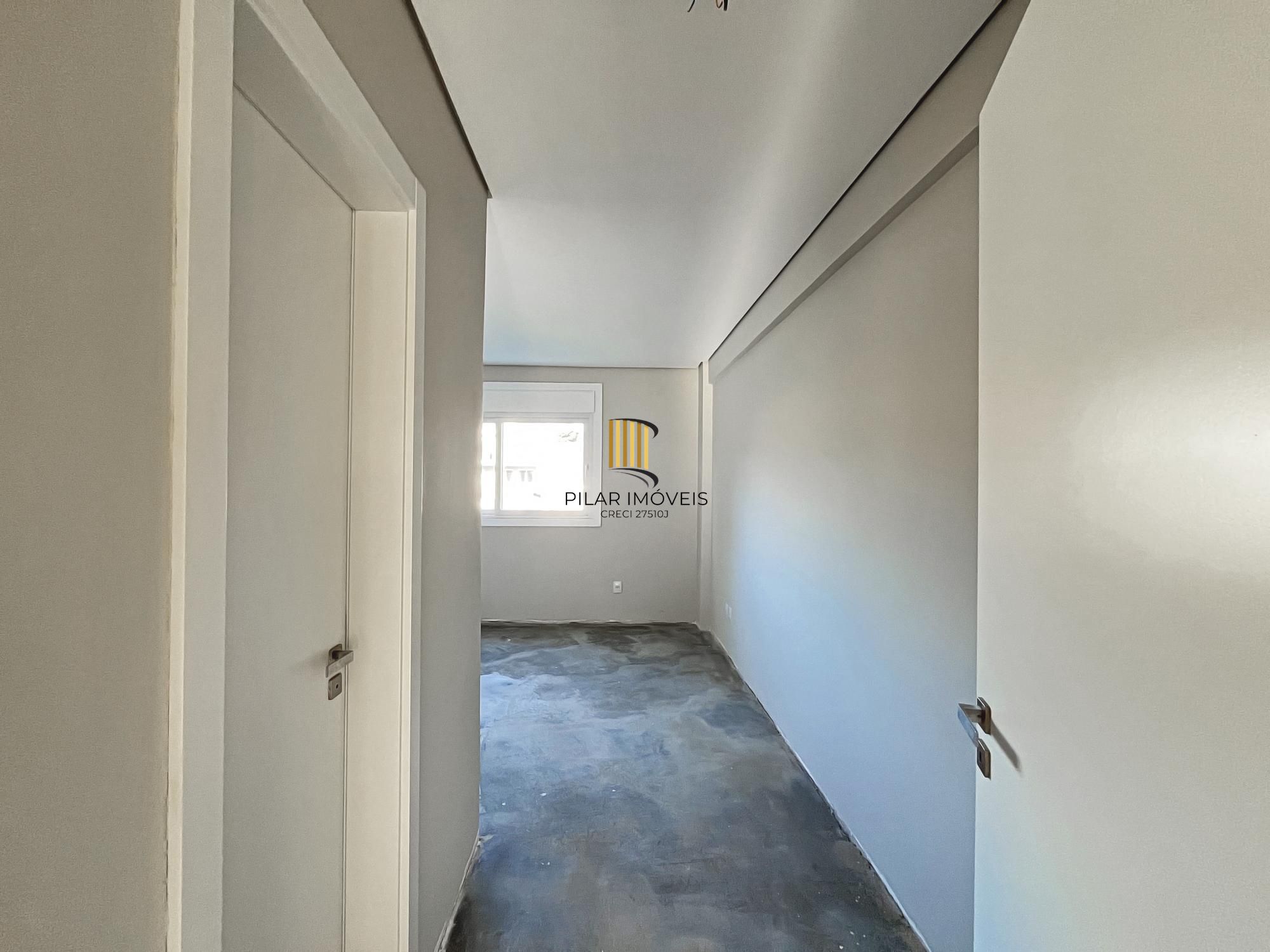 Apartamento com 3 dormitórios sendo 3 suíte á venda Bairro Cristal.