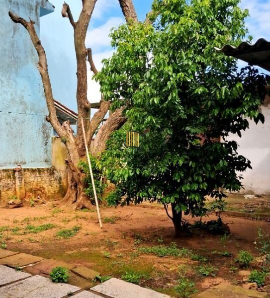 Casa em Porto Alegre, no bairro Cavalhada, com 3 dormitório(s), e 3 banheiros, à