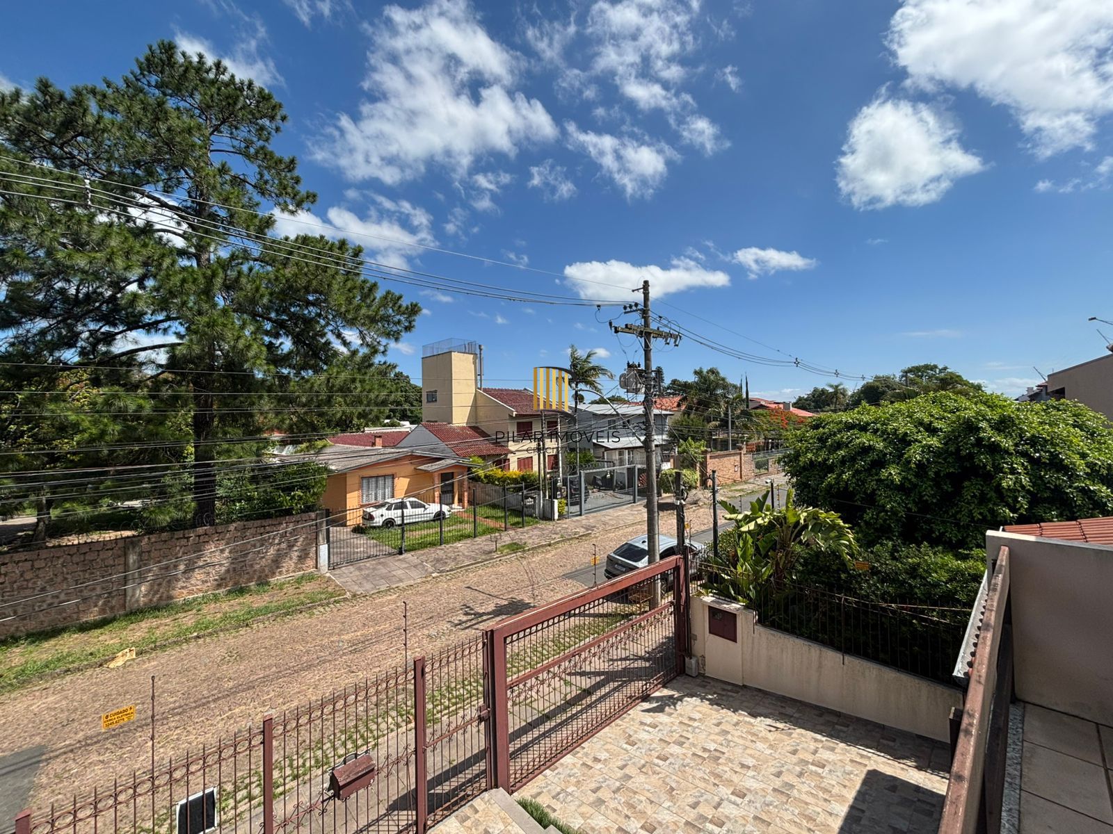Casa 3 dormitórios no bairro Ipanema