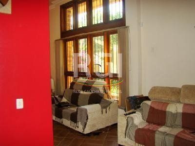 Casa para Venda - 200m², 3 dormitórios, sendo 1 suites, 4 vagas - Jardim Isabel