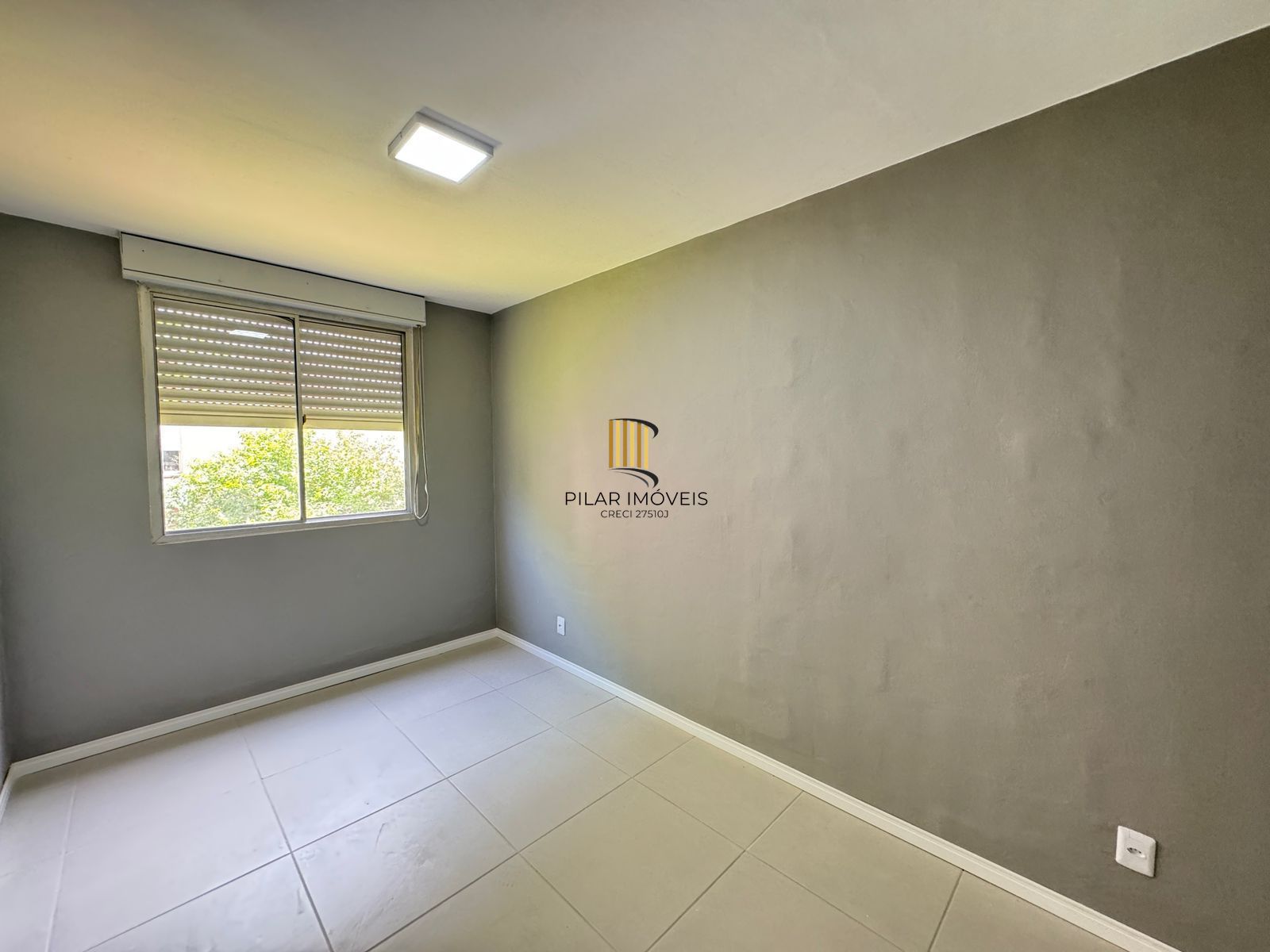 Impecável - Reformado , semi mobiliado 1D, vaga rotativa- Vila Nova