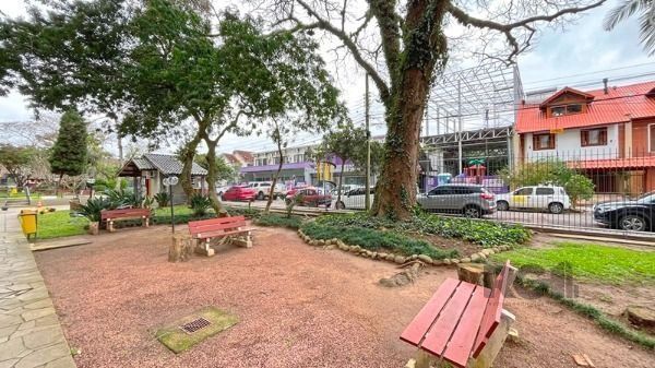 Apartamento em Porto Alegre, no bairro Tristeza, com 2 dormitório(s), e 2 banhei