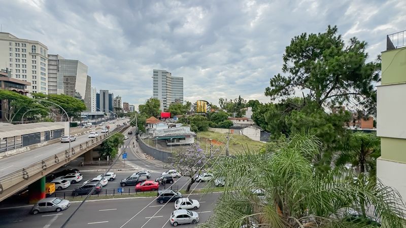 Cobertura 3 dormitórios à venda Três Figueiras Porto Alegre/RS