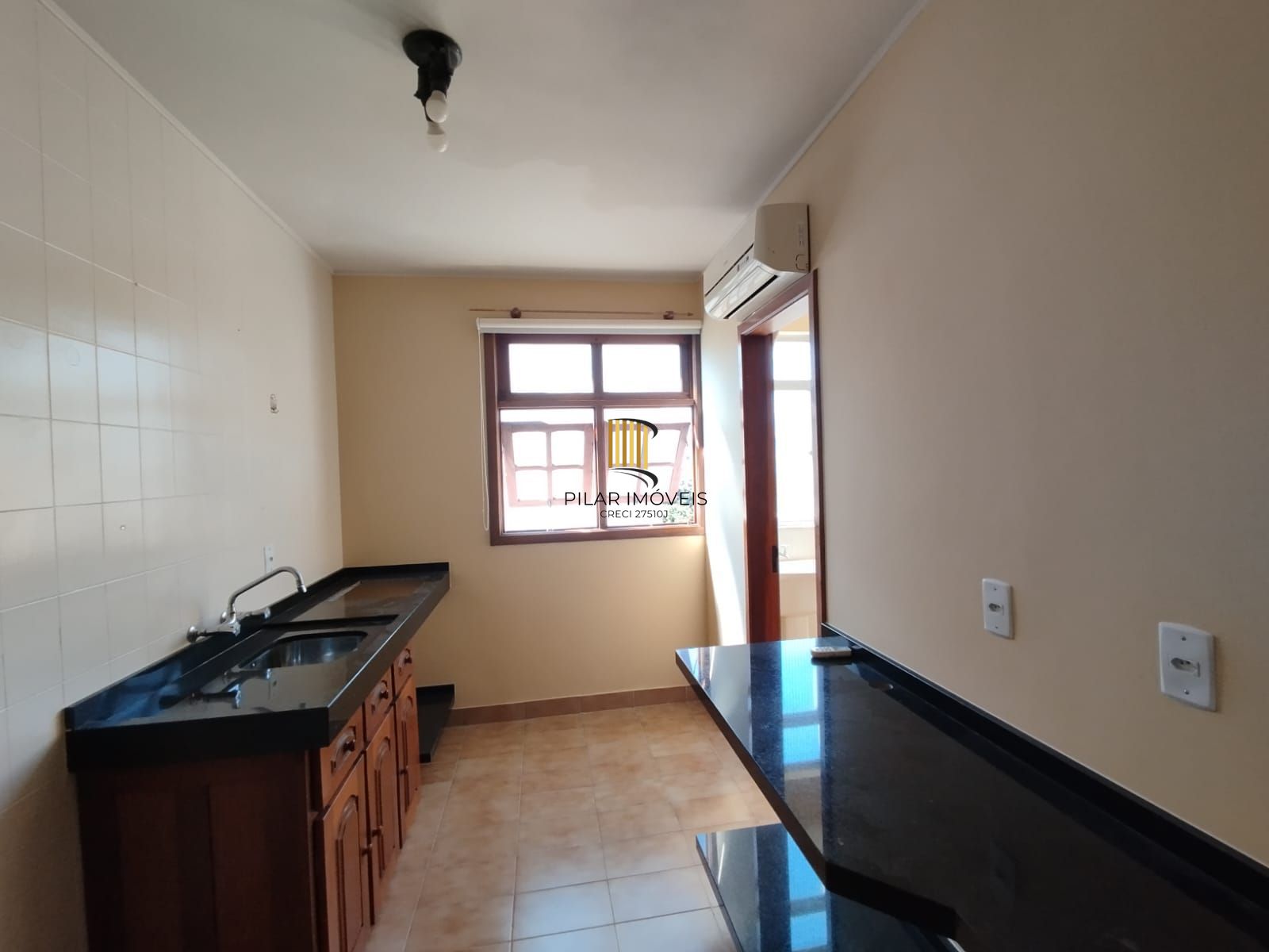 Linda cobertura no bairro Tristeza para venda.