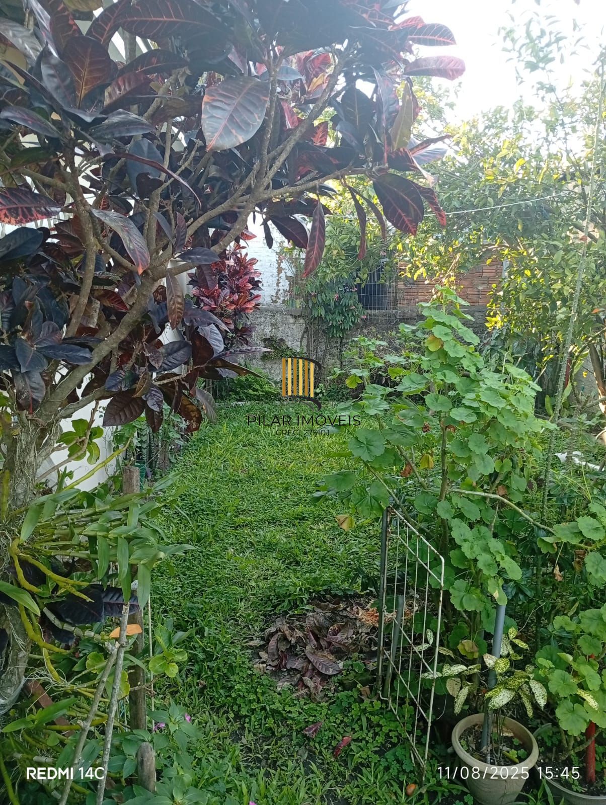 Terreno á venda no bairro Cavalhada em Porto Alegre!