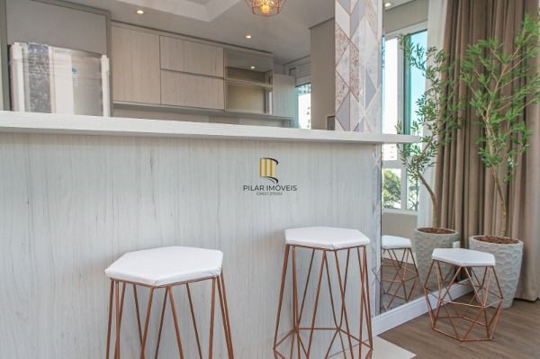 Apartamento para Venda - 73.51m², 2 dormitórios, sendo 1 suites, 1 vaga - Passo 