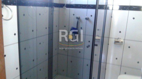 Casa para Venda - 450m², 4 dormitórios, sendo 1 suites, 2 vagas - Vila Ipiranga