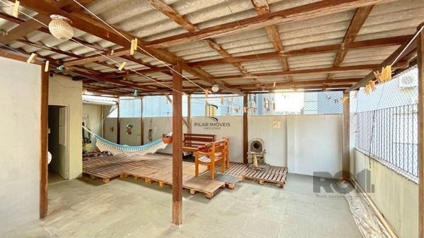 Casa para Venda - 240m², 4 dormitórios, 3 vagas - Nonoai