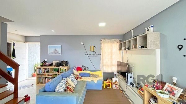 Casa Condominio em Porto Alegre, no bairro Campo Novo, com 3 dormitório(s), e 3 