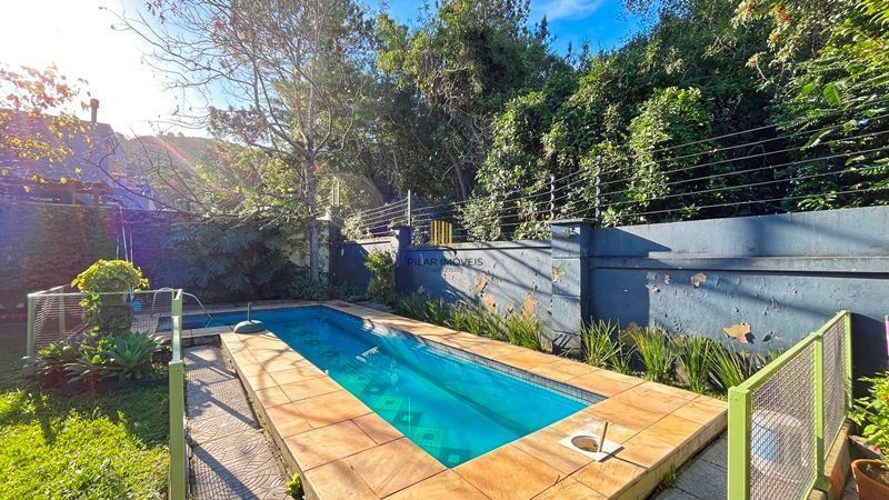 No condomínio Mountain Ville Residência 3 dormitórios.