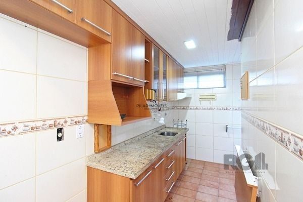 Apartamento em Porto Alegre, no bairro Cristal, com 2 dormitório(s), 1 vaga por 