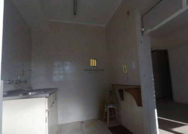 Apartamento em Porto Alegre, no bairro Medianeira, com 1 dormitório(s), e 1 banh