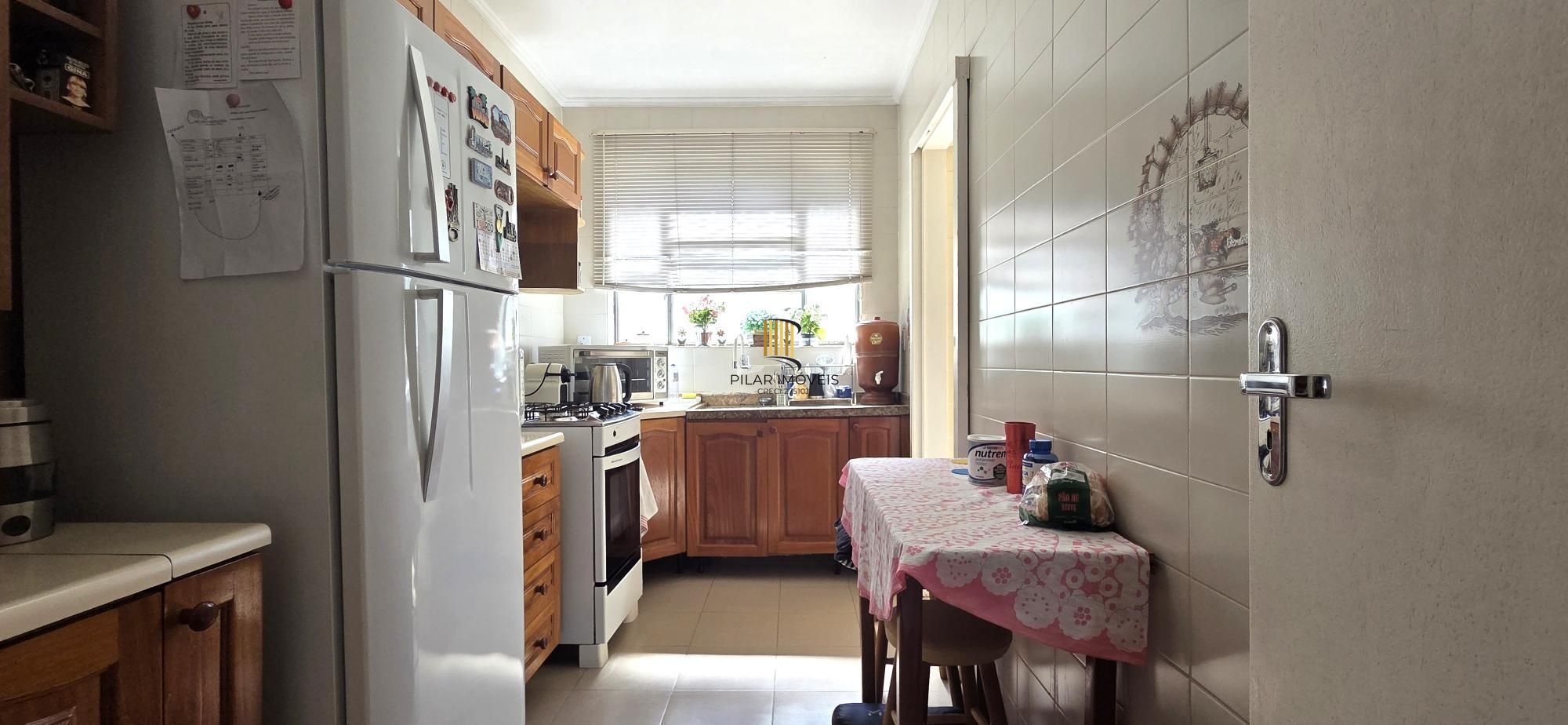 Ótimo apartamento com 79,4m2, 2 dorm. e dependencia completa.