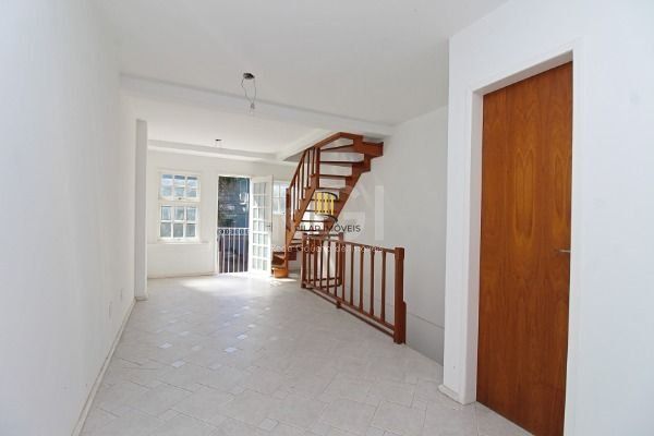 Casa para Venda - 154m², 2 dormitórios, sendo 1 suites, 2 vagas - Cidade Baixa