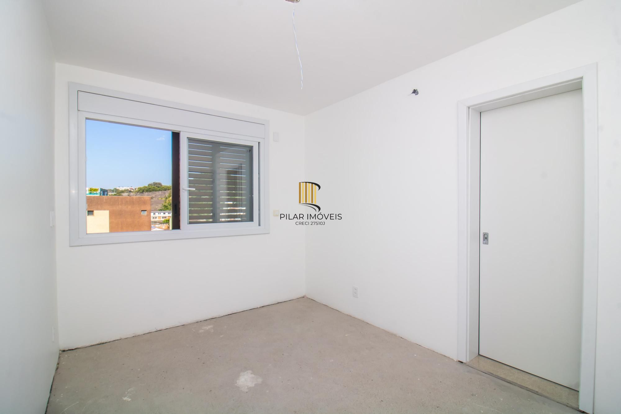 APARTAMENTO DUPLEX - 177m², 3 dormitórios, sendo 3 suites, Menino Deus