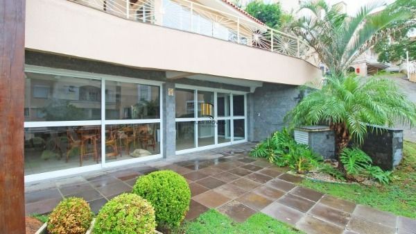 Casa Condominio em Porto Alegre, no bairro Tristeza, com 3 dormitório(s), e 3 ba