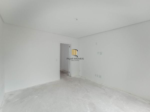 Cobertura para Venda - 346.66m², 3 dormitórios, sendo 3 suites, 4 vagas - Vila A