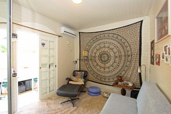 Sobrado para Venda - 208m², 3 dormitórios, sendo 1 suites, 4 vagas - Nonoai